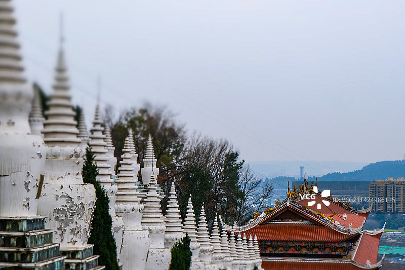 中国四川省绵阳市著名景点圣水寺，罗汉寺景观图片图片素材
