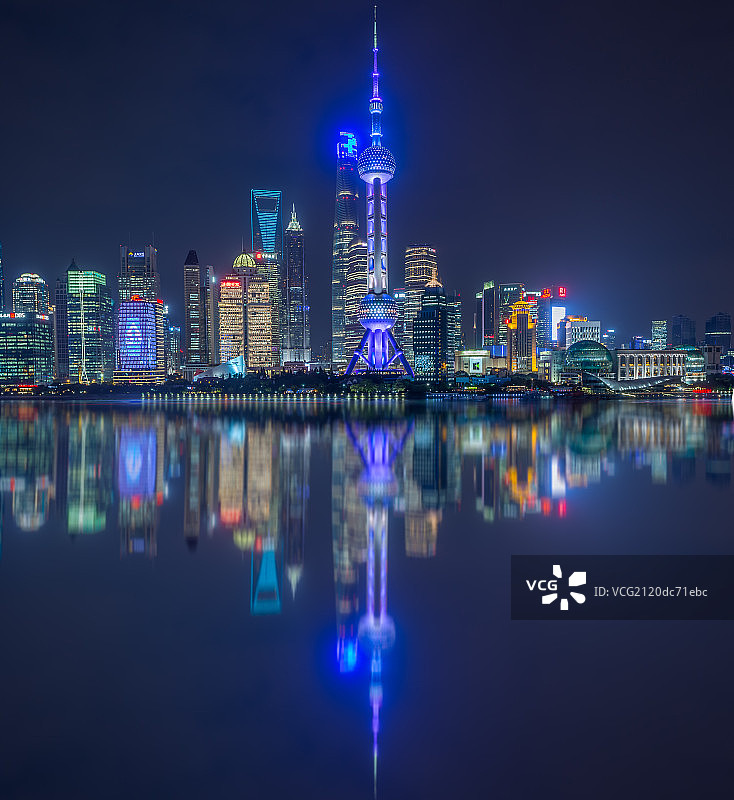 上海外滩都市夜景风光图片素材