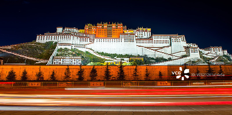 西藏布达拉宫夜景图片素材