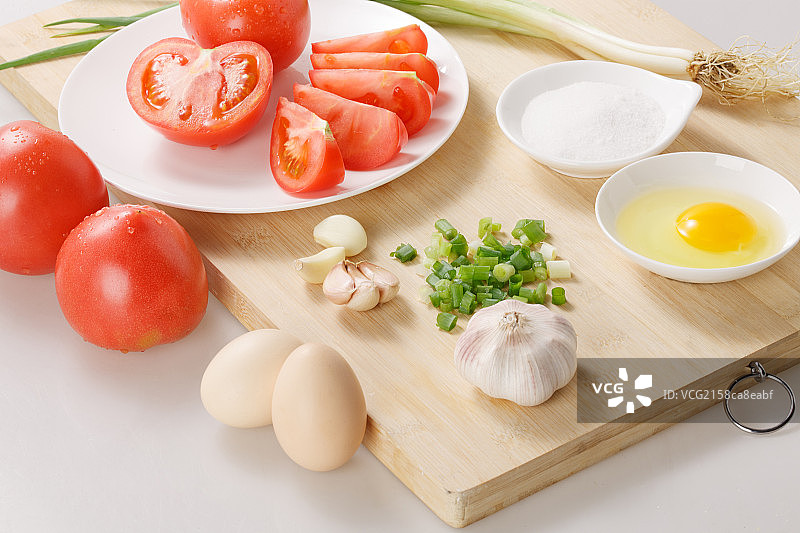 炒西红柿鸡蛋的食材图片素材