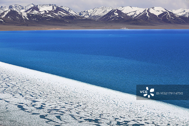 西藏湖光山色图片素材
