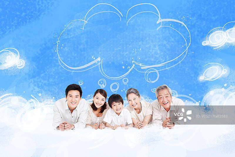 一家人在云朵上图片素材
