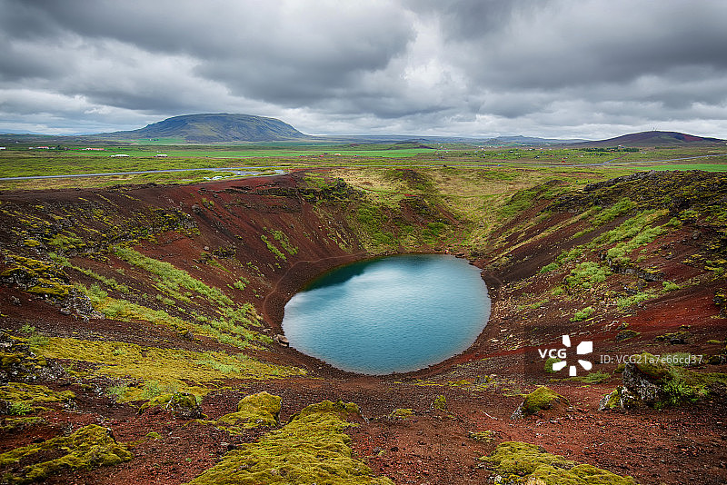 冰岛火山湖 - Kerith, a crater lake in Iceland图片素材