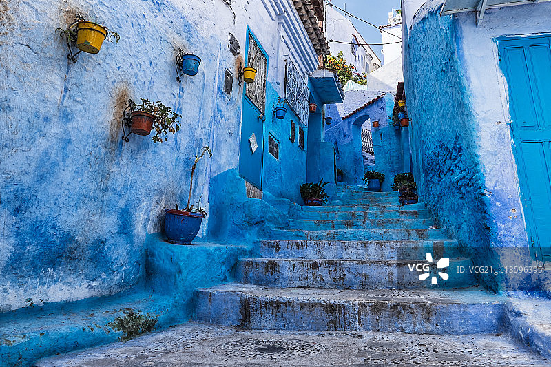 摩洛哥Chefchaounen的蓝色墙壁。图片素材