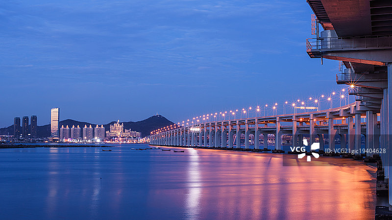大连跨海大桥夜色风光图片素材