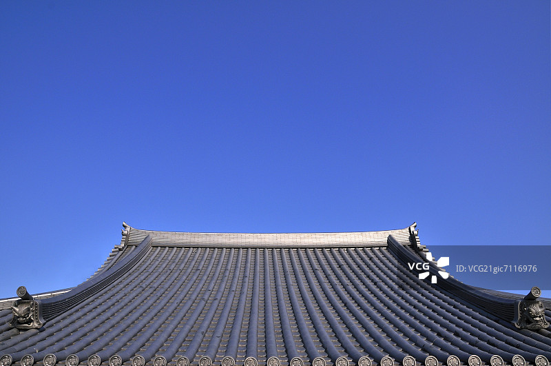 寺庙的屋顶和蓝天图片素材