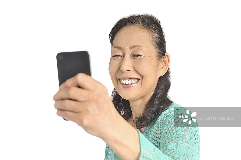 女性高管使用智能手机图片素材