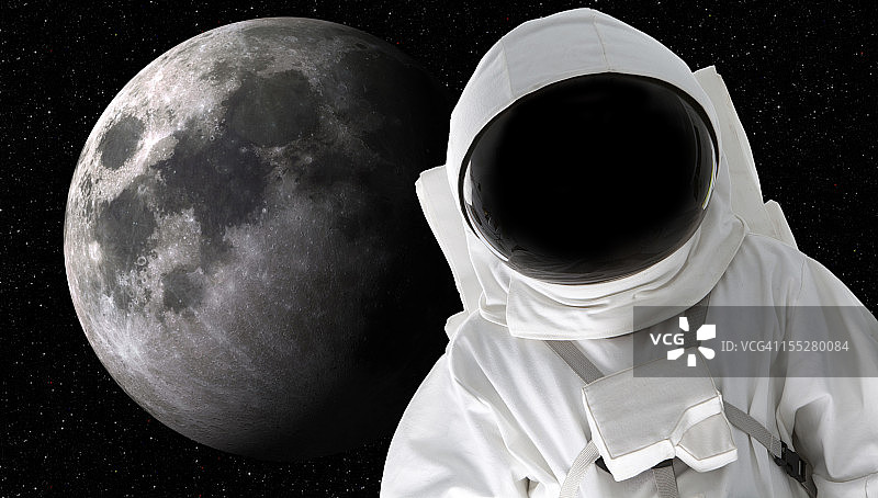 宇航员以月球为背景图片素材
