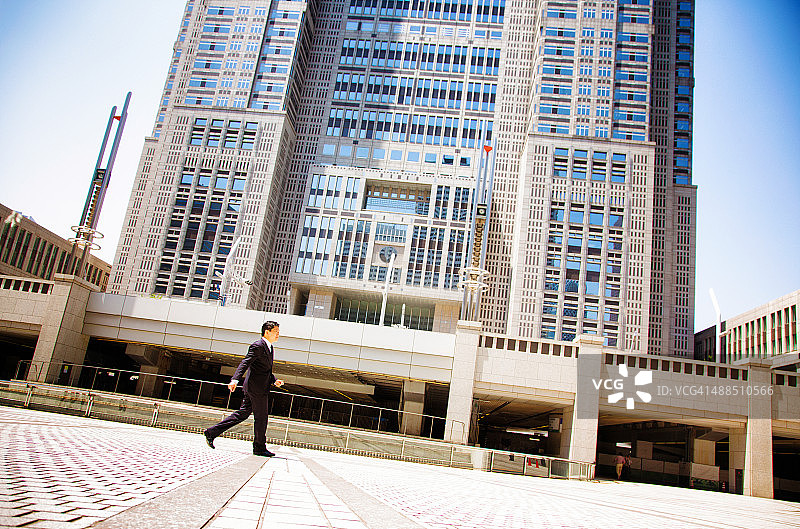 日本公务员在东京市政厅工作图片素材