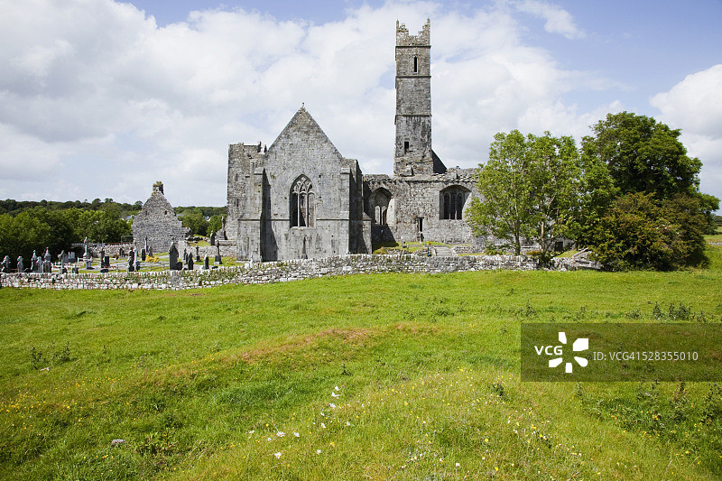 奎因修道院和公墓;克莱尔县爱尔兰图片素材