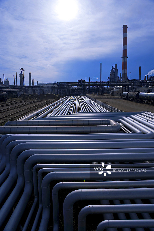 炼油厂;加拿大,阿尔伯塔省图片素材