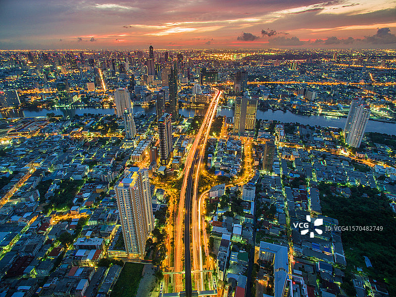 曼谷市区的日出图片素材