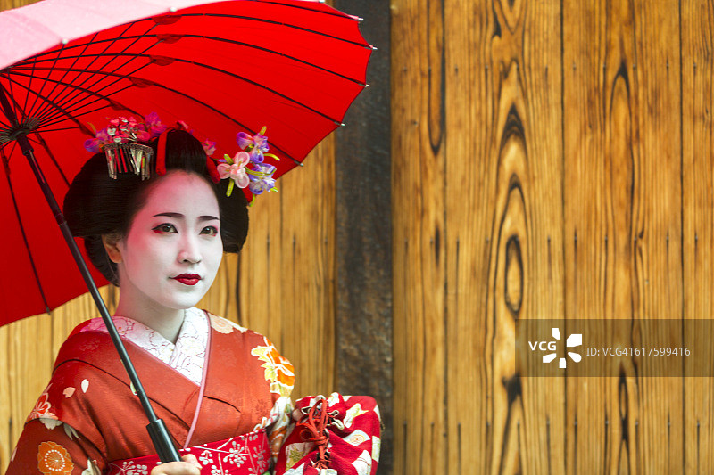 舞子学徒艺妓日本妇女在传统和服图片素材