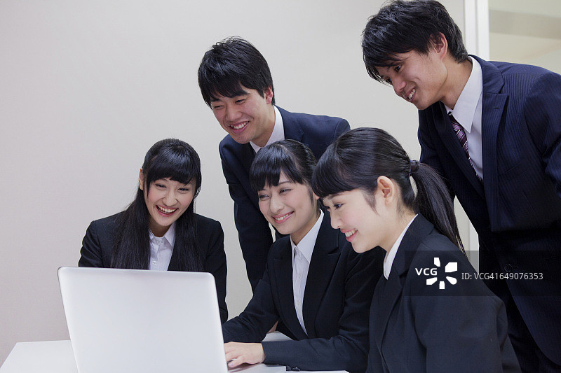 日本大学生要找工作图片素材