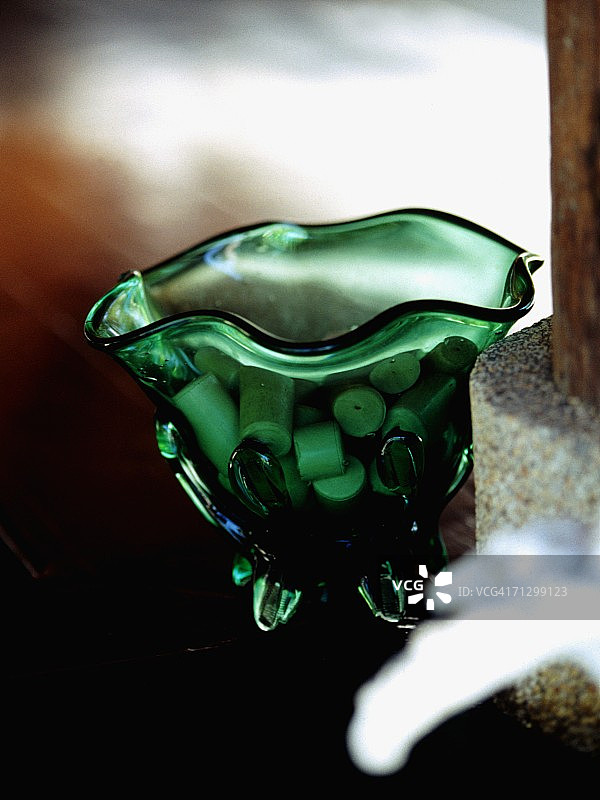 一个玻璃花瓶的特写图片素材