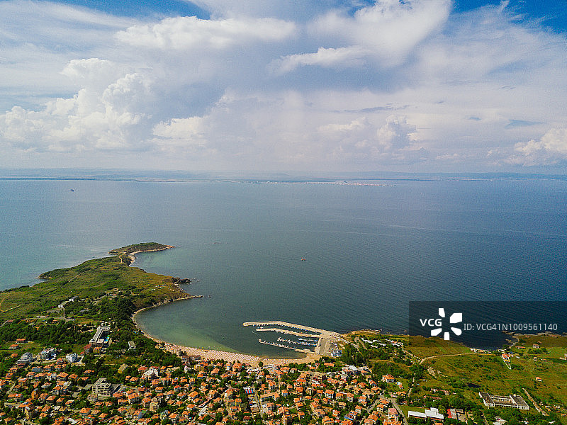 夏日黑海美丽的海岸线图片素材