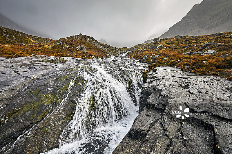 流水，山涧，河流，苏格兰高地，斯凯岛图片素材