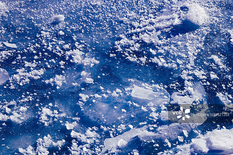 蓝冰纹理。摘要北极冬季背景。图片素材
