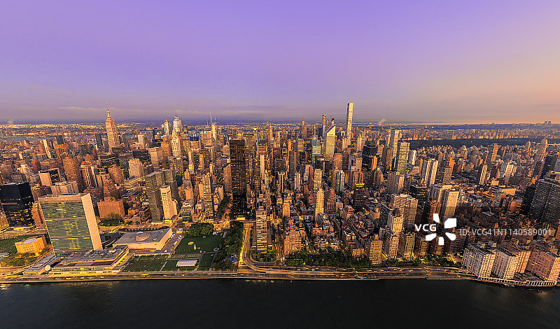 纽约日出时的全景图图片素材