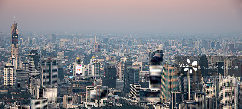 曼谷城市天际线，泰国的商业中心图片素材