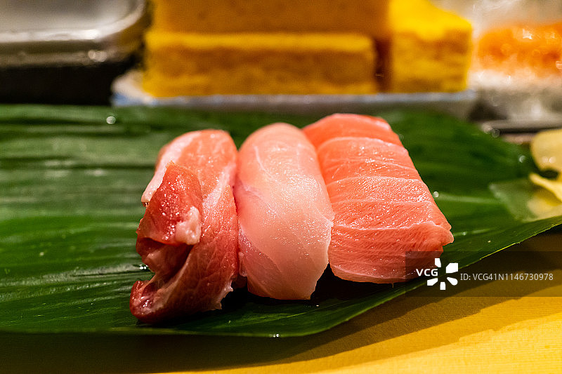 在东洲鱼市吃寿司图片素材