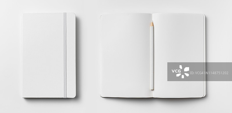 白色笔记本孤立在白色背景上图片素材