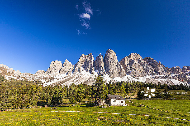 来自Glatschalm, Dolomites, Funes，南蒂罗尔的Odle图片素材