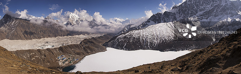 从悟空里的悟空村全景，珠峰大本营通过悟空徒步，尼泊尔图片素材