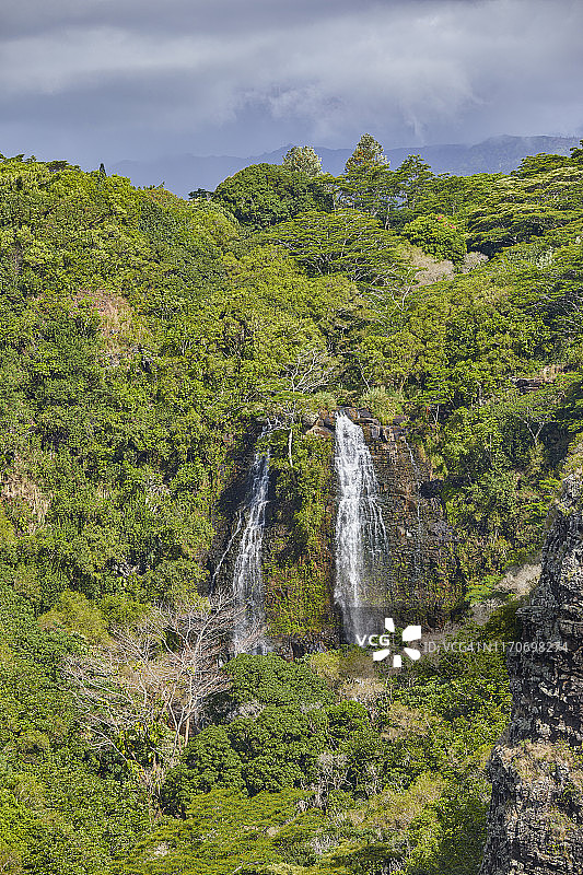奥佩卡瀑布，考艾岛，夏威夷，美国图片素材