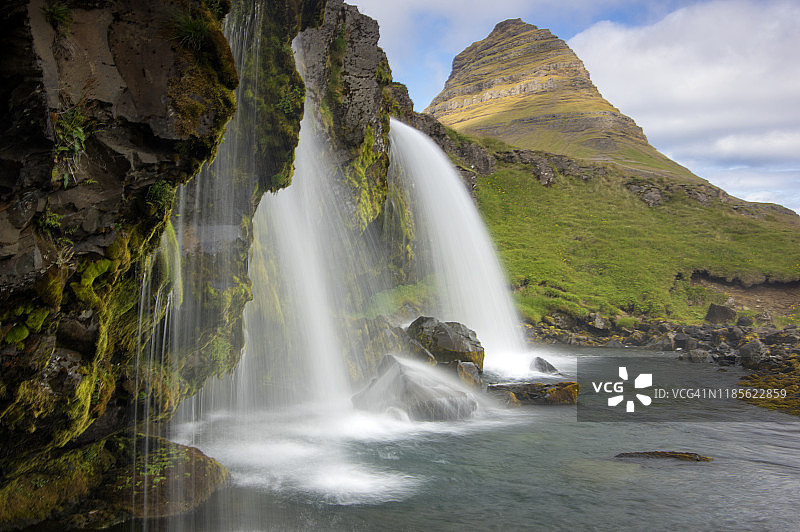 Kirkjufell，Kirkjufellsfoss，Snaefellsnes 半岛，Grundarfjörður，Vesturland，冰岛。图片素材