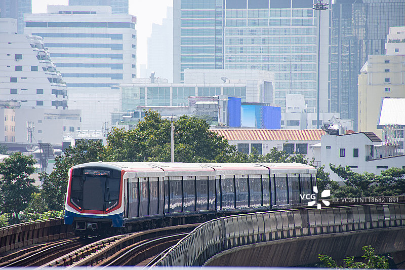 泰国曼谷的城市列车图片素材