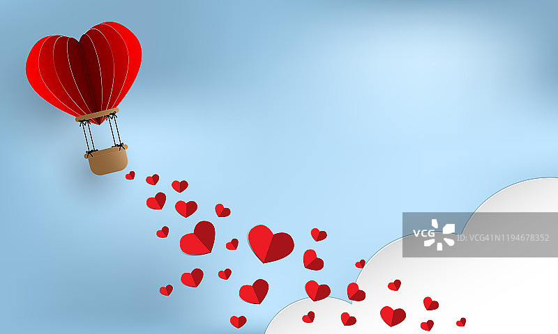 矢量插图的红色的心从热气球在蓝色的天空与云的背景。爱情概念与情人节，纸艺术风格。图片素材