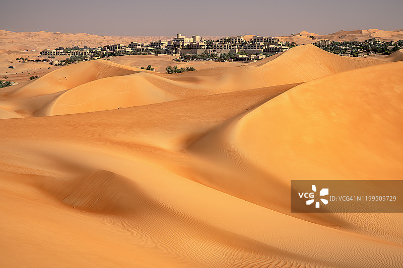阿拉伯联合酋长国阿布扎比的鲁卜哈利沙漠图片素材