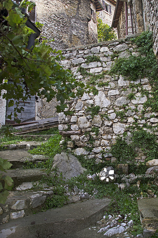 中世纪城镇的乡村鹅卵石台阶图片素材