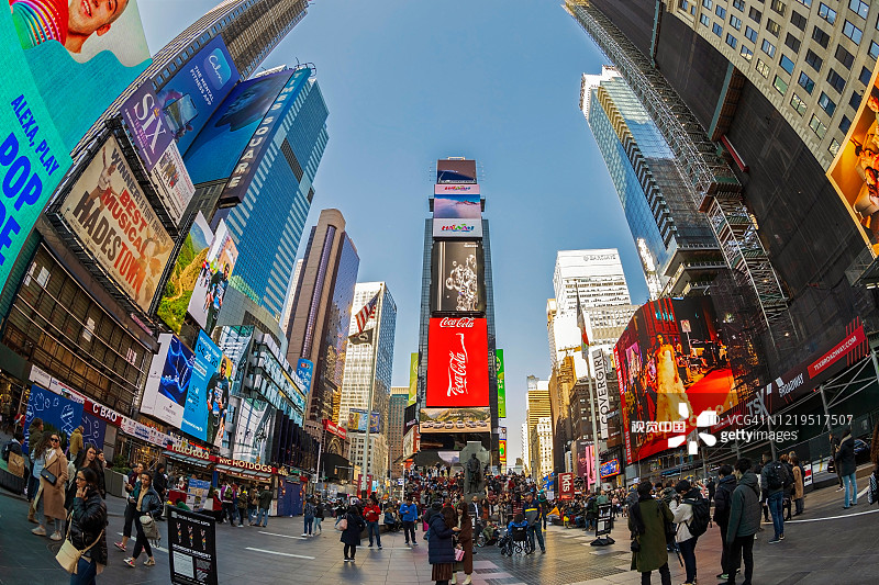 纽约，时代广场，在午后的阳光下图片素材