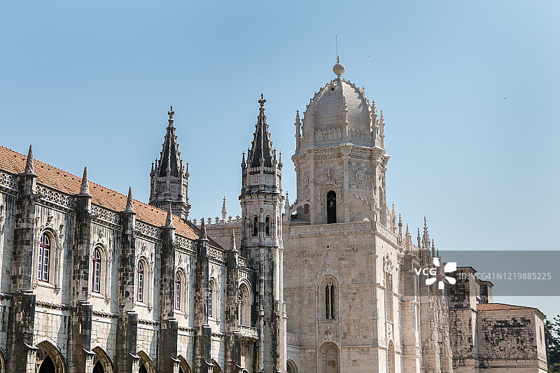 位于里斯本的贝伦圣玛利亚教堂(Igreja de Santa Maria de Belem)图片素材