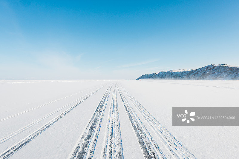贝加尔湖冬天的风景图片素材