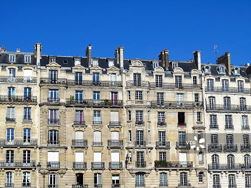 建筑的石材立面和豪斯曼风格在巴黎图片素材