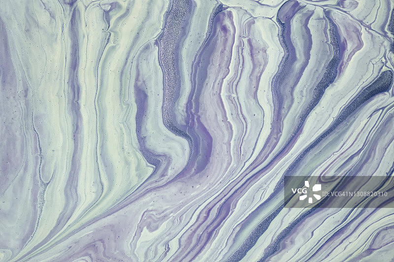 抽象流体艺术背景海军蓝和白色。液体的大理石。紫色渐变的丙烯画。图片素材