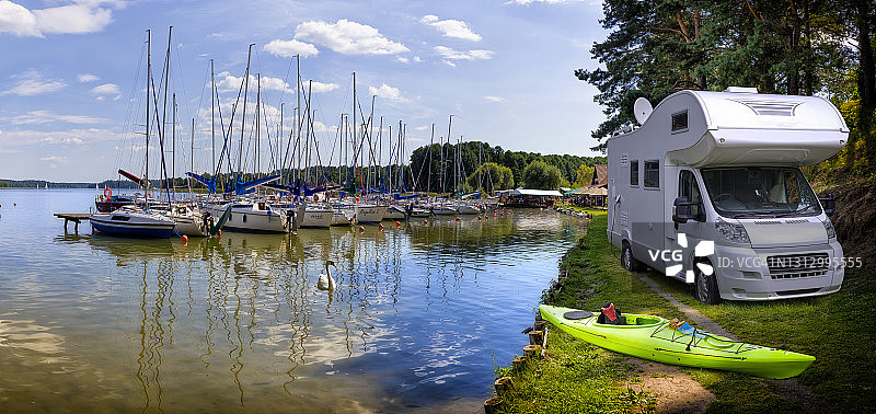 波兰度假-夏季在马苏里亚湖休闲图片素材