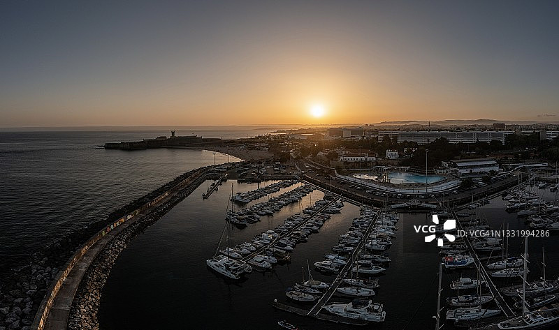 日落时分的葡萄牙海岸图片素材