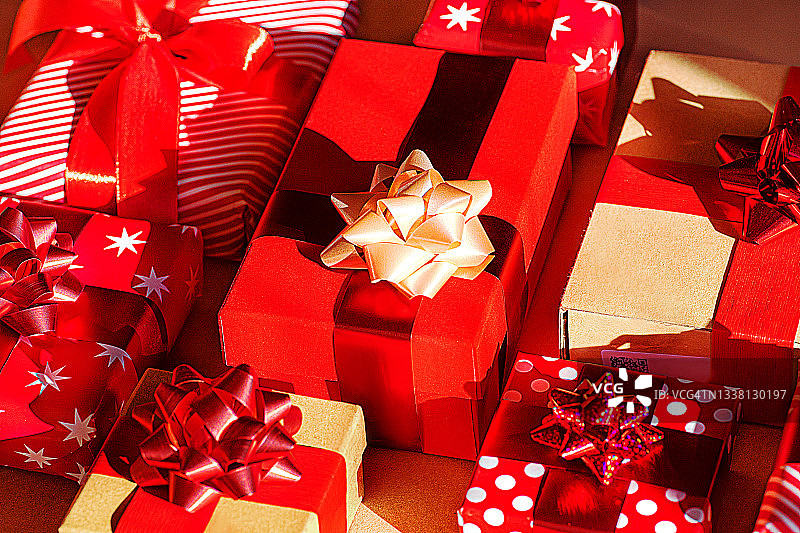 圣诞礼物，礼物，祝贺。寒假和DIY盒子的黑色星期五概念。图片素材