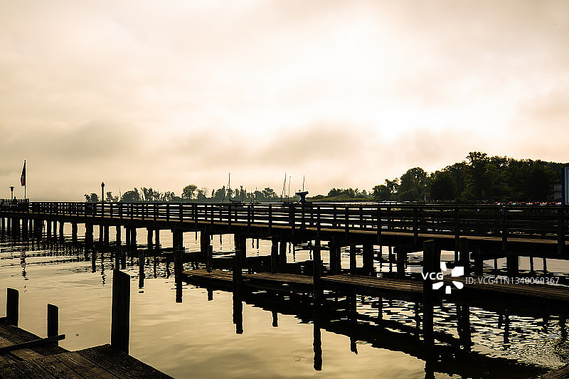 Ammersee码头，雾天，风景图片素材