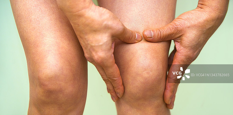 调查膝盖疼痛图片素材