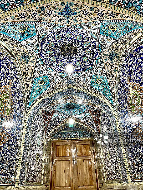 伊朗马沙德的哈拉姆建筑群和伊玛目礼萨神殿的瓷砖图片素材