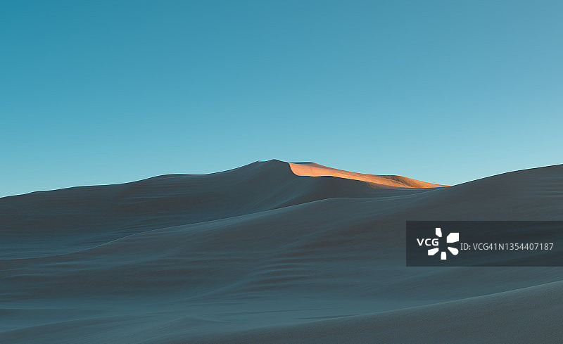 拂晓时的自然沙丘风景图片素材