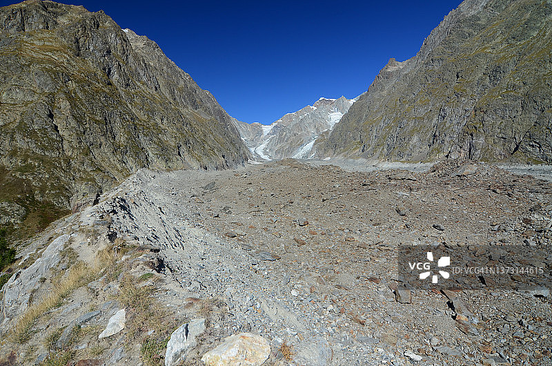 残骸覆盖的Miage冰川图片素材