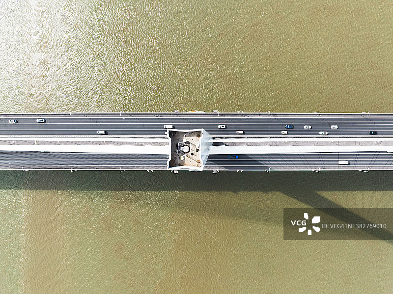 现代公路桥鸟瞰图图片素材