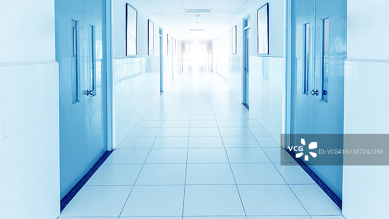 医院空荡荡的长廊图片素材