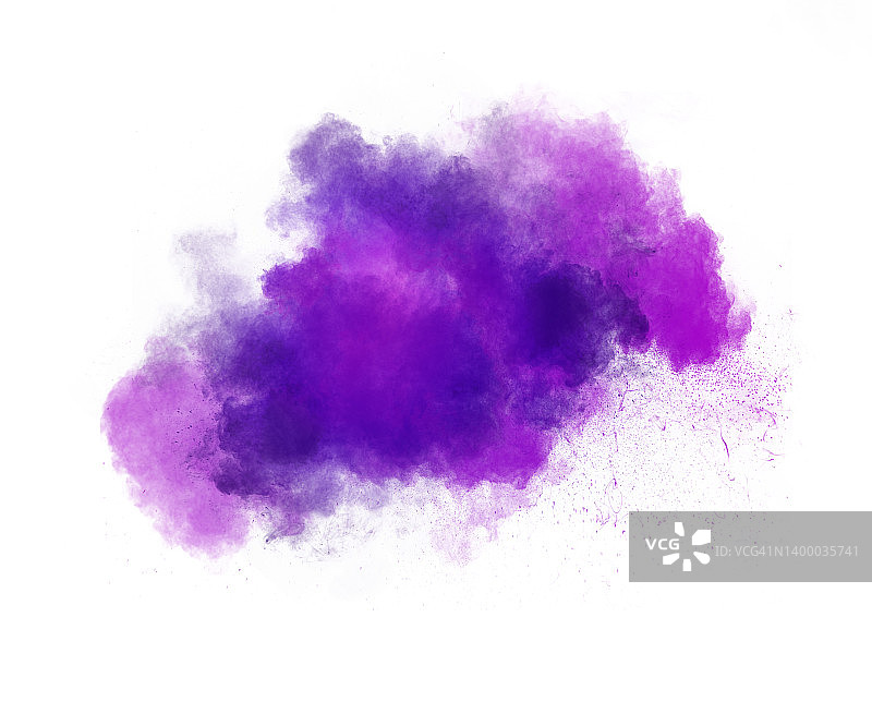 白色背景下爆炸的烟雾和紫色尘埃。图片素材